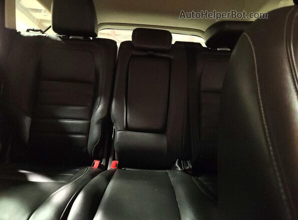 1FMCU9J92HUB91052 2017 FORD ESCAPE Красный Вид задних сидений