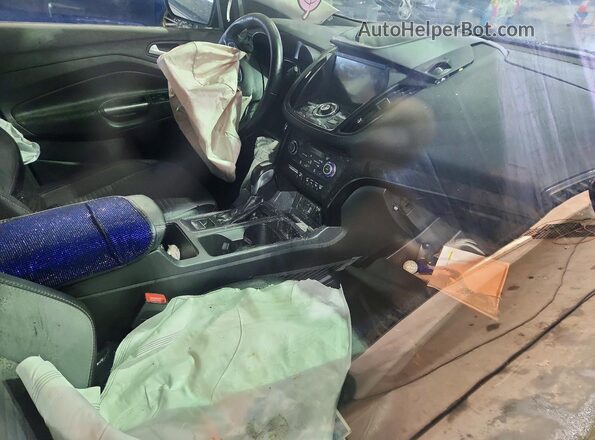 1FMCU9J93KUB89222 2019 FORD ESCAPE Серебряный Вид панели приборов