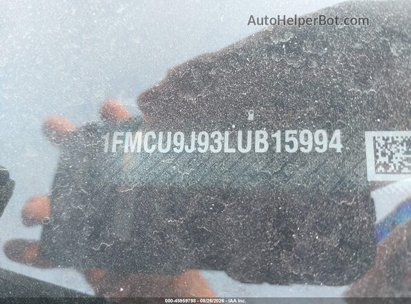 1FMCU9J93LUB15994 2020 FORD ESCAPE Silver Engine compartment view