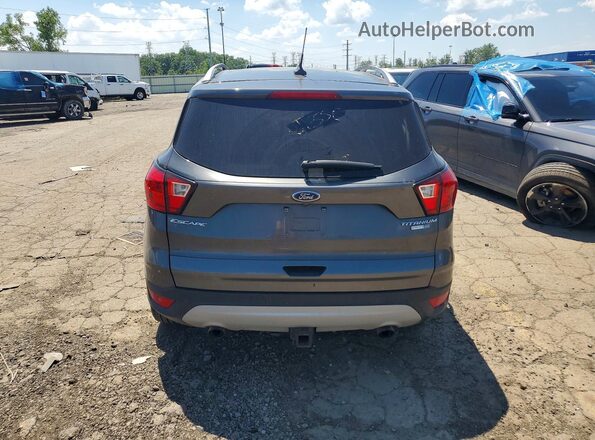 1FMCU9J95KUC57777 2019 FORD ESCAPE Gray უკანა ხედი