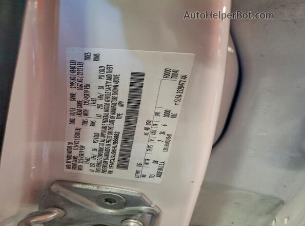 1FMCU9J96HUB99882 2017 FORD ESCAPE Белый 