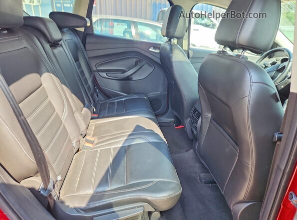 1FMCU9J97HUA99709 2017 FORD ESCAPE Burgundy უკანა სალონის ხედი