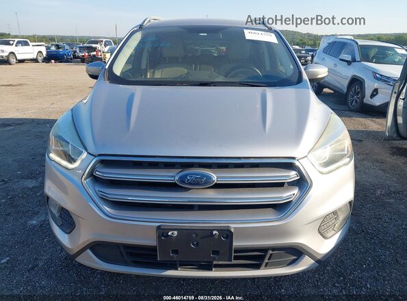 1FMCU9J97HUB03936 2017 FORD ESCAPE Silver Սարքավորումների վահանակի տեսք