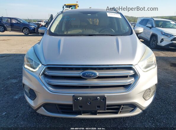 1FMCU9J97HUB03936 2017 FORD ESCAPE Silver Դիմացի տեսք