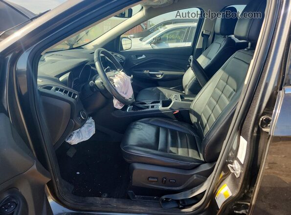 1FMCU9J97HUD36487 2017 FORD ESCAPE Gray წინა სალონის ხედი