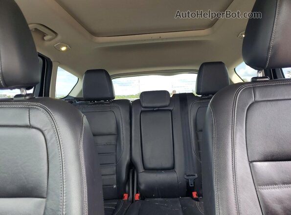 1FMCU9J9XHUA44896 2017 FORD ESCAPE White Հետևի նստատեղերի տեսք
