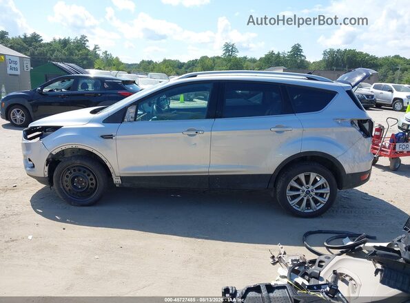 1FMCU9J9XJUB48195 2018 FORD ESCAPE Серебряный Панорамный вид салона 360°