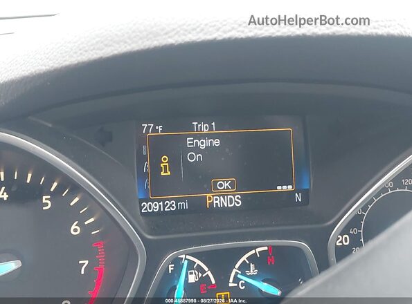 1FMCU9JD0HUB19254 2017 FORD ESCAPE Золотой Вид задних сидений