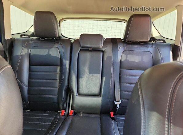 1FMCU9JD0HUC09598 2017 FORD ESCAPE Blue Widok tylnych siedzeń