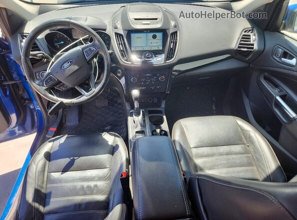 1FMCU9JD0HUC09598 2017 FORD ESCAPE Blue Widok deski rozdzielczej