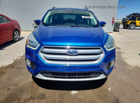 1FMCU9JD0HUC09598 2017 FORD ESCAPE Blue Widok z przodu