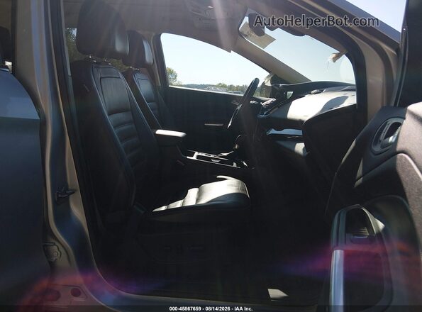 1FMCU9JD1HUA30924 2017 FORD ESCAPE Серебряный Вид салона спереди