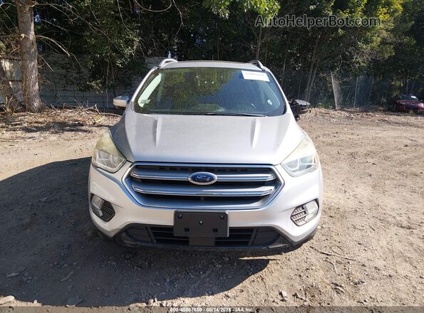 1FMCU9JD1HUA30924 2017 FORD ESCAPE Серебряный Вид задней части салона