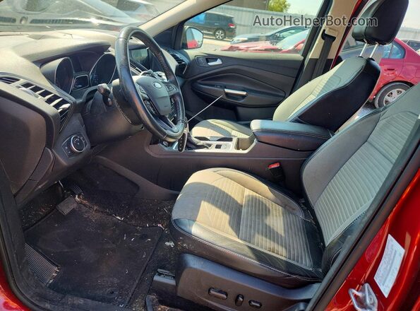 1FMCU9JD1HUD14926 2017 FORD ESCAPE Red Widok naklejki z numerem VIN