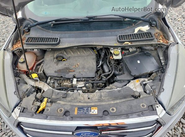1FMCU9JD2HUA89884 2017 FORD ESCAPE Silver Widok wnętrza z tyłu