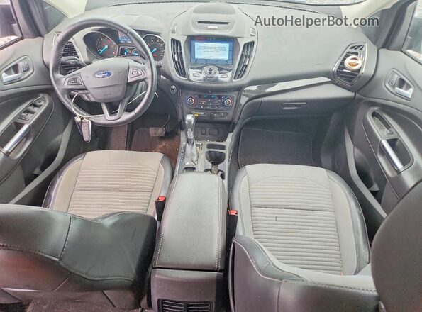 1FMCU9JD2HUA89884 2017 FORD ESCAPE Silver Widok deski rozdzielczej