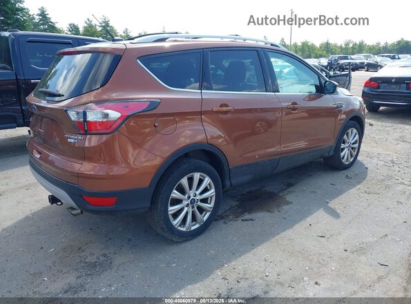 1FMCU9JD5HUA86364 2017 FORD ESCAPE Коричневый Задняя правая четверть