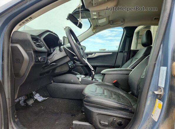 1FMCU9JZ1RUB08941 2024 FORD ESCAPE Синий Вид салона спереди