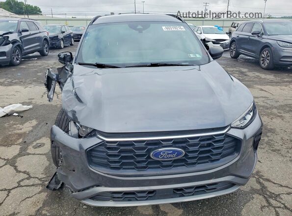 1FMCU9MN1PUB15698 2023 FORD ESCAPE Серый Вид спереди