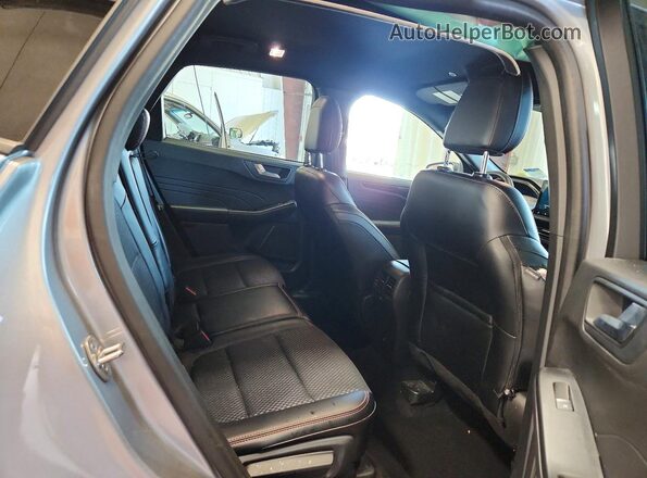 1FMCU9MN2RUA90572 2024 FORD ESCAPE Silver Rear interior view