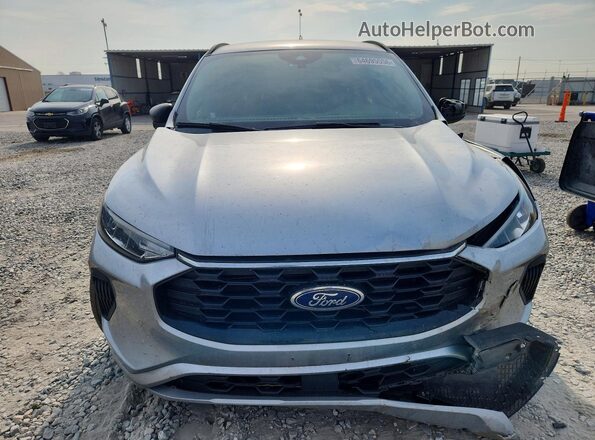 1FMCU9MN3PUA59182 2023 FORD ESCAPE Silver Widok z przodu