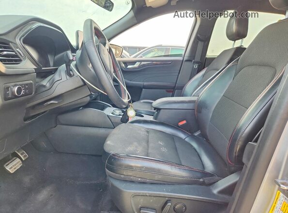 1FMCU9MN3PUA59182 2023 FORD ESCAPE Silver Widok wnętrza z przodu