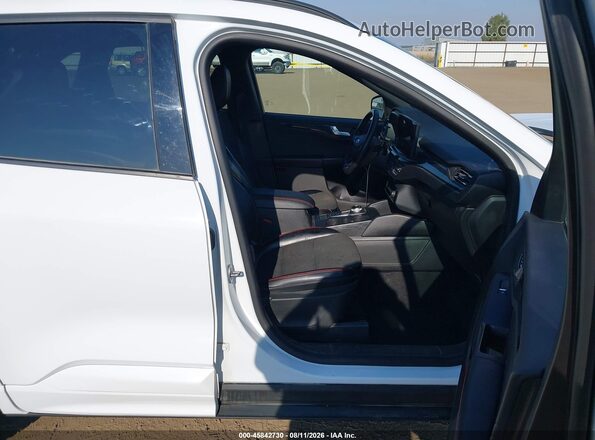 1FMCU9MNXPUA38698 2023 FORD ESCAPE White წინა სალონის ხედი