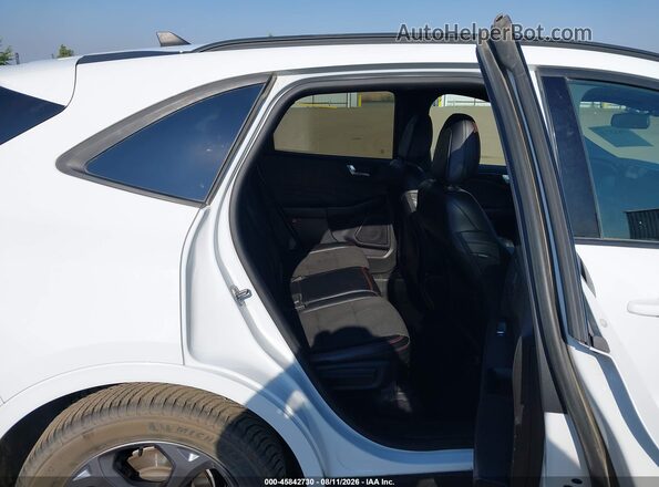 1FMCU9MNXPUA38698 2023 FORD ESCAPE White VIN კოდის სტიკერის ხედი