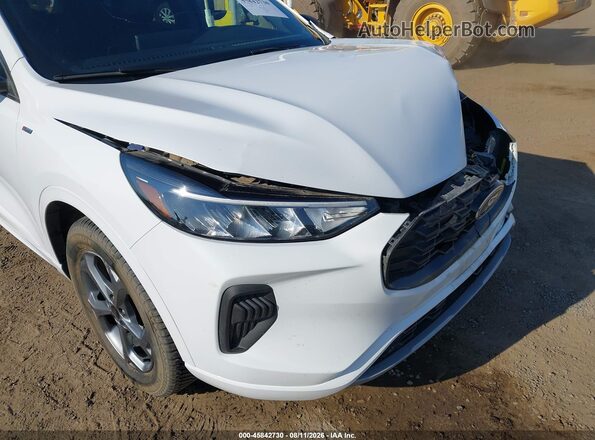 1FMCU9MNXPUA38698 2023 FORD ESCAPE White 