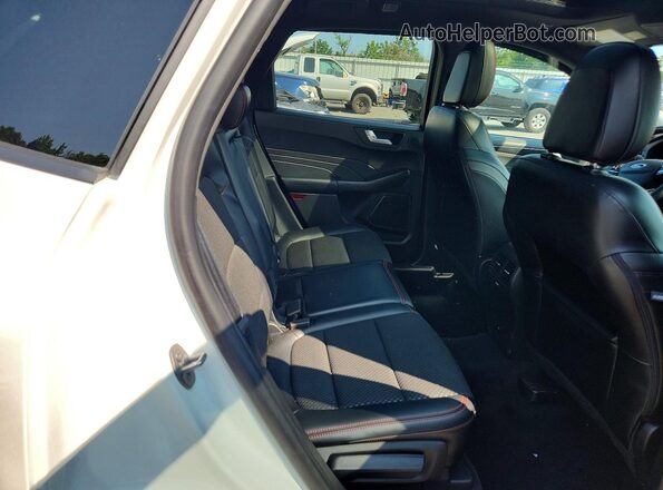 1FMCU9NAXPUA96273 2023 FORD ESCAPE White Vista interior trasera