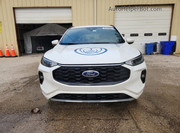 1FMCU9NZ3RUB20938 2024 FORD ESCAPE White Սալոնի 360 աստիճան տեսք