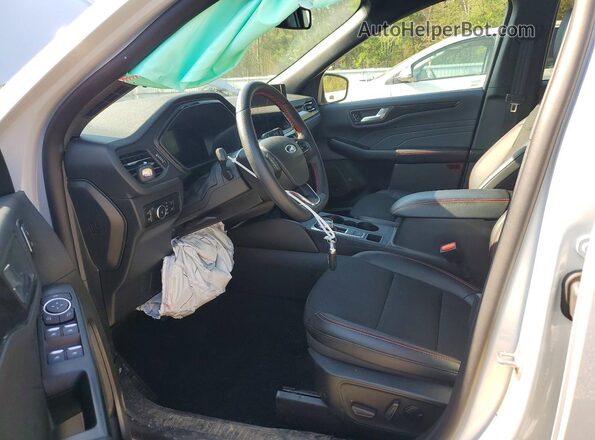 1FMCU9PZXSUB11303 2025 FORD ESCAPE Silver Widok wnętrza z przodu