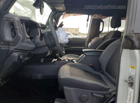 1FMDE5BH8NLB85693 2022 FORD BRONCO Серый Вид салона спереди
