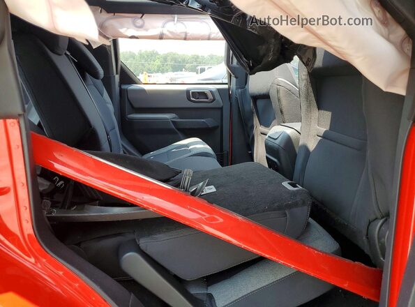 1FMDE5BH9NLB15670 2022 FORD BRONCO Red Rear seats view
