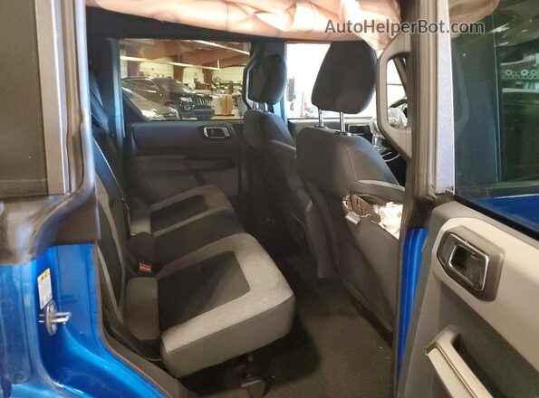 1FMDE5BH9PLB63463 2023 FORD BRONCO Blue Вид задньої частини салону