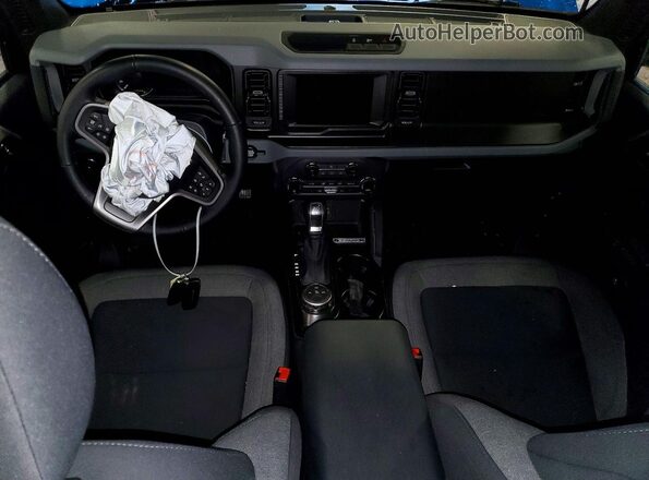 1FMDE5BH9PLB63463 2023 FORD BRONCO Blue Вид панелі приладів