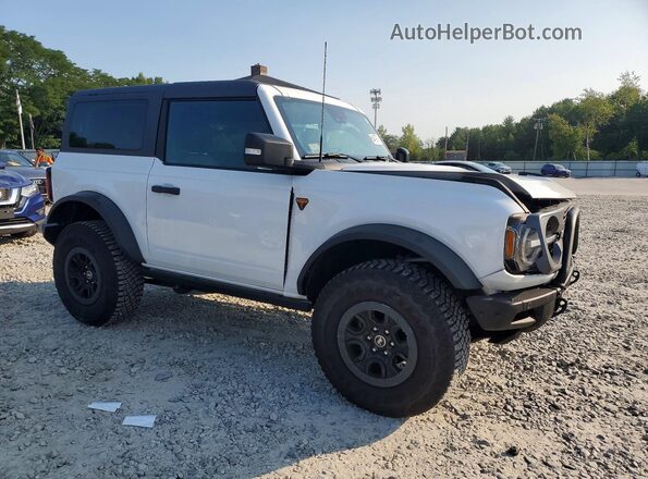 1FMDE5CH3PLB25208 2023 FORD BRONCO White Передня права чверть