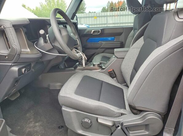1FMDE6AHXSLA67955 2025 FORD BRONCO Синий Вид салона спереди