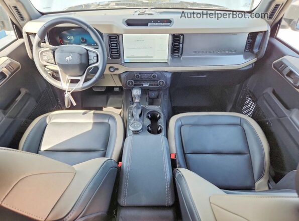 1FMDE7BH4SLB69613 2025 FORD BRONCO Blue Widok deski rozdzielczej
