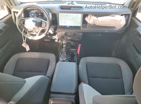 1FMDE7BH5SLB22753 2025 FORD BRONCO White Widok deski rozdzielczej