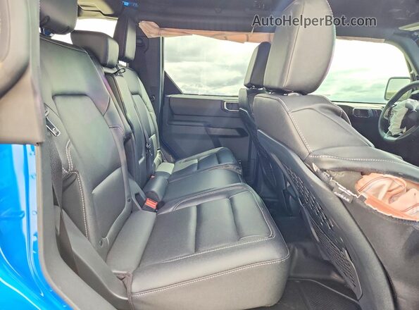 1FMDE7BH6SLB58516 2025 FORD BRONCO Blue Widok wnętrza z tyłu