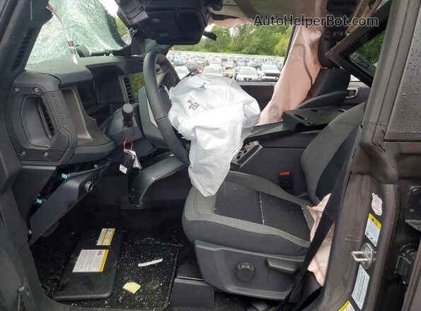 1FMDE7BHXTLA70439 2026 FORD BRONCO Gray Widok wnętrza z przodu
