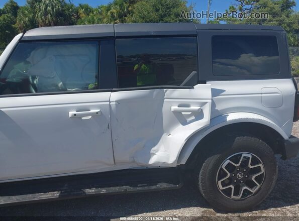 1FMDE8BH0SLB40518 2025 FORD BRONCO White Front view