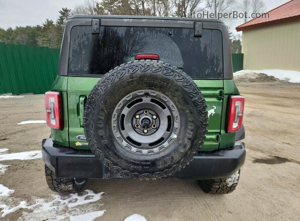 1FMDE8BH7RLB37304 2024 FORD BRONCO Green Rear view