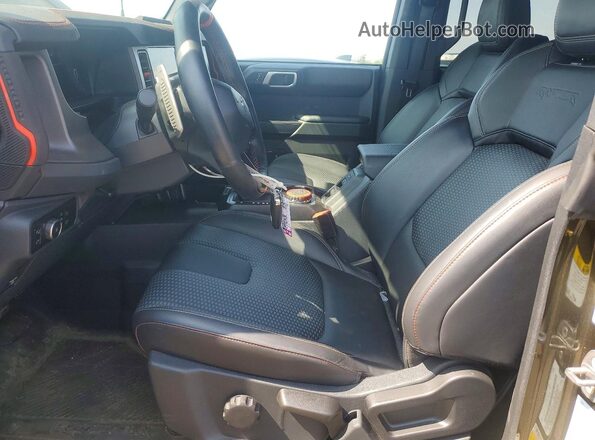 1FMEE0RR7SLB73911 2025 FORD BRONCO Green Vista interior delantera