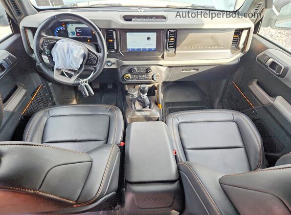 1FMEE5DH6PLA81465 2023 FORD BRONCO Blue Առջևի վահանակի տեսք