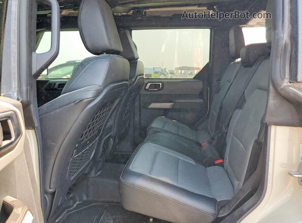 1FMEE5DH7NLB58678 2022 FORD BRONCO Tan Սալոնի հետևի տեսք