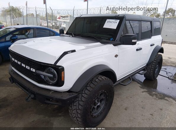 1FMEE5DP1PLA97452 2023 FORD BRONCO White Vista tres cuartos delantera izquierda