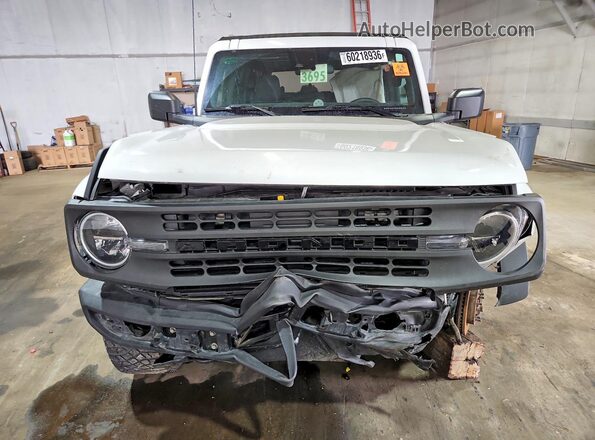 1FMEE5DP2PLB18650 2023 FORD BRONCO White Widok z przodu