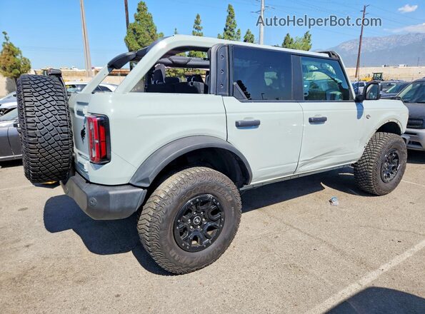 1FMEE5DP3NLB75808 2022 FORD BRONCO Серебряный Задняя правая четверть